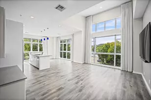 207 Pierce St, Houston, TX 77002 - Photo 5