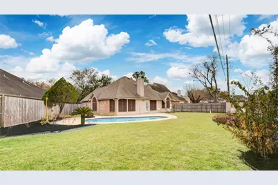 1427 Basswood Springs Court, Houston, TX 77062 - Photo 35