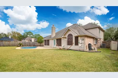 1427 Basswood Springs Court, Houston, TX 77062 - Photo 37