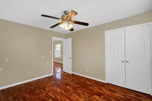 1427 Basswood Springs Ct, Houston, TX 77062 - Photo 33