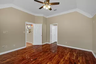 1427 Basswood Springs Ct, Houston, TX 77062 - Photo 21