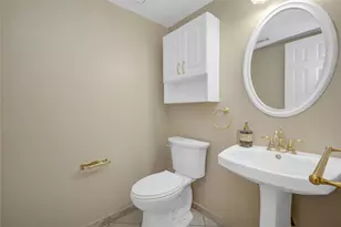1427 Basswood Springs Ct, Houston, TX 77062 - Photo 11