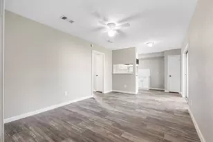 9627 Glenwood Forest Dr, Houston, TX 77078 - Photo 9