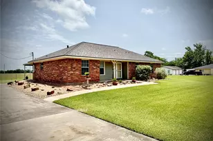 189 Wakefield Ln, Wharton, TX 77488 - Photo 3