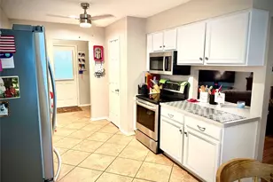 189 Wakefield Ln, Wharton, TX 77488 - Photo 5