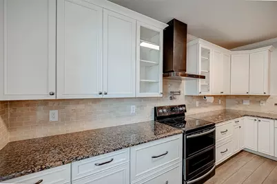 346 Apache Field Lane, La Marque, TX 77568 - Photo 13