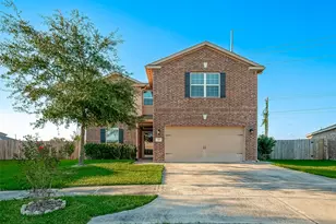 346 Apache Field Ln, La Marque, TX 77568 - Photo 3