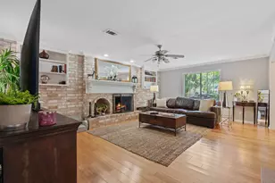 2828 S Logrun Cir, The Woodlands, TX 77380 - Photo 3