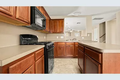 10523 Evergreen Street, Baytown, TX 77523 - Photo 7