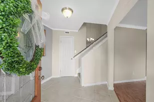 2504 Country Club Dr, Pearland, TX 77581 - Photo 5