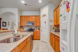 1819 Ryansbrook Ln, Spring, TX 77386 - Photo 3
