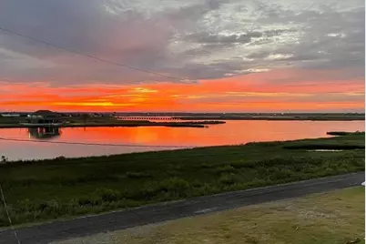 7119 Beau Rue Street, Hitchcock, TX 77563 - Photo 35