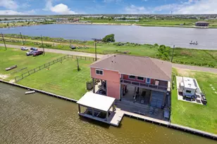 7119 Beau Rue St, Hitchcock, TX 77563 - Photo 1