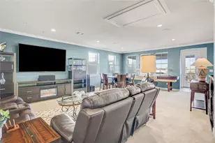 827 Dunleigh Meadows Ln Ln, Houston, TX 77055 - Photo 17