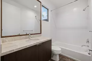 3930 Stanford St, Houston, TX 77006 - Photo 9