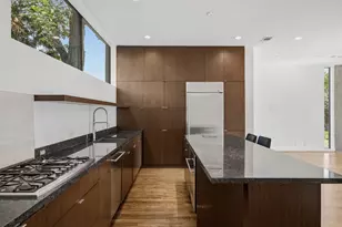 3930 Stanford St, Houston, TX 77006 - Photo 25