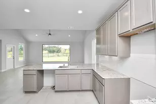 11103 Rose River Dr, Houston, TX 77044 - Photo 9