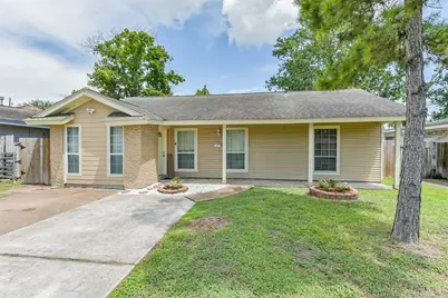 3809 Newton Drive, Pasadena, TX 77503 - Photo 3