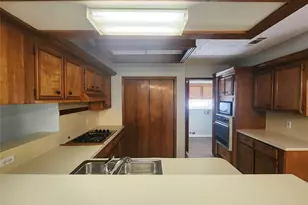 15006 Yorktown Colony Dr, Houston, TX 77084 - Photo 7