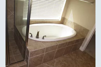 14104 Green Thicket Drive, Pearland, TX 77584 - Photo 29