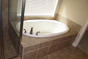 14104 Green Thicket Dr, Pearland, TX 77584 - Photo 29