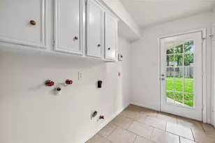 2019 Thousand Pines Dr, Kingwood, TX 77339 - Photo 17
