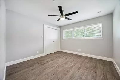 4715 Braesvalley Drive, Houston, TX 77096 - Photo 17