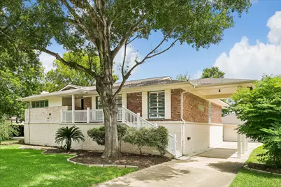 4715 Braesvalley Drive, Houston, TX 77096 - Photo 5