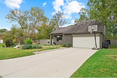 5402 Royal Parkway, Friendswood, TX 77546 - Photo 3