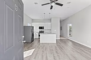 8204 Tower St, Houston, TX 77088 - Photo 23