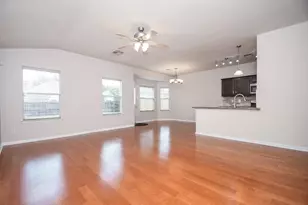 1910 Plum Creek Ln, Missouri City, TX 77489 - Photo 5