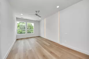 13111 Moncloa Dr, Houston, TX 77047 - Photo 11