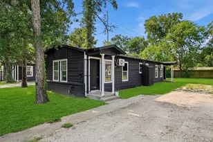 8038 Record St, Houston, TX 77028 - Photo 7