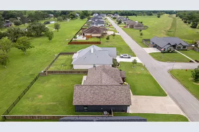 459 Green Meadows Drive, West Columbia, TX 77486 - Photo 37