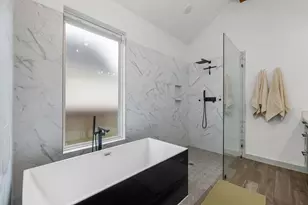 459 Green Meadows Dr, West Columbia, TX 77486 - Photo 23