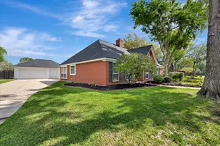 15411 Park Estates Ln, Houston, TX 77062 - Photo 11