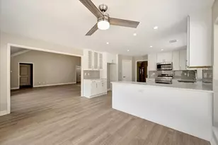 15411 Park Estates Ln, Houston, TX 77062 - Photo 31