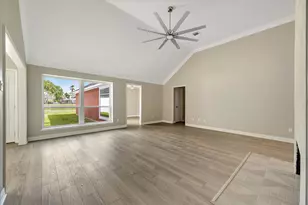 15411 Park Estates Ln, Houston, TX 77062 - Photo 27