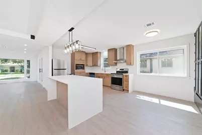 5950 Dumfries Dr, Houston, TX 77096 - Photo 9