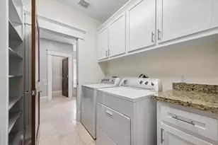 1436 Harvard St, Houston, TX 77008 - Photo 21