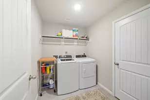 12801 Pirate Bend Dr, Texas City, TX 77568 - Photo 19