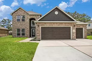 2239 Lakewood Dr, West Columbia, TX 77486 - Photo 1
