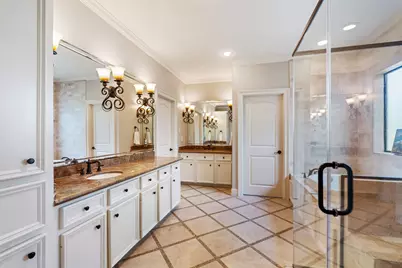 5202 Patrick Henry Street, Bellaire, TX 77401 - Photo 29