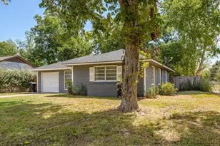 9802 Carmalee St, Houston, TX 77075 - Photo 3