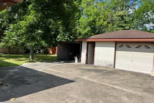 13015 Glenda, Houston, TX 77037 - Photo 11