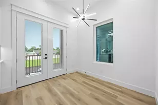 6627 Katarani Dr, Houston, TX 77091 - Photo 15