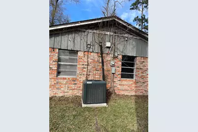 104 Sabine, Huntsville, TX 77320 - Photo 3