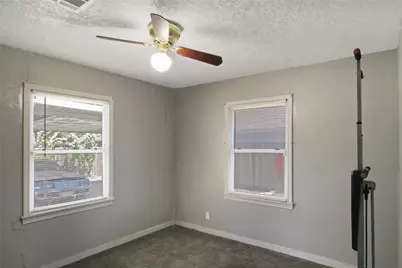 306 W Houston Avenue, Pasadena, TX 77502 - Photo 15