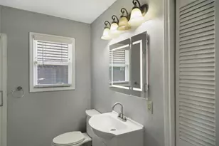 306 W Houston Ave, Pasadena, TX 77502 - Photo 13