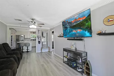 306 W Houston Avenue, Pasadena, TX 77502 - Photo 3